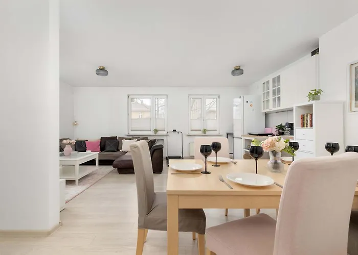 Bright In Perfect For Remote Work By Renters *