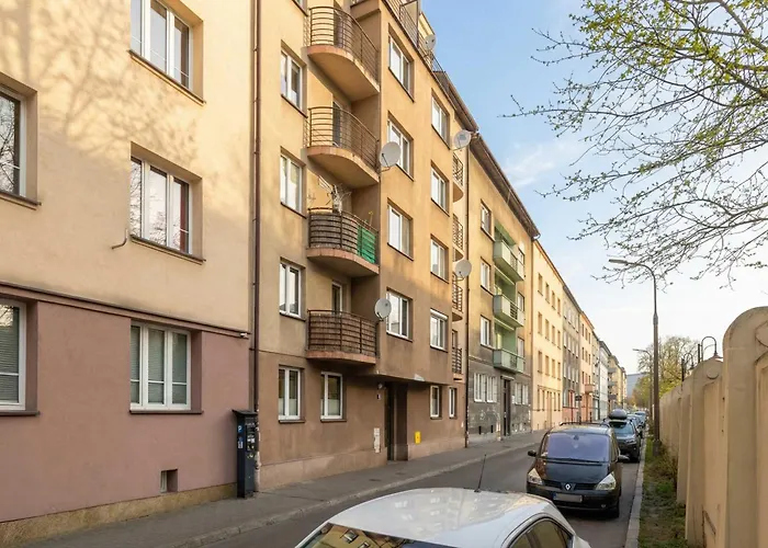 Apartment Bright In Perfect For Remote Work By Renters Krakau