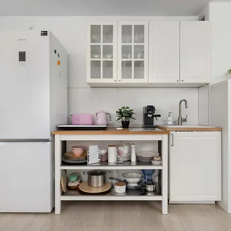 Bright In Perfect For Remote Work By Renters