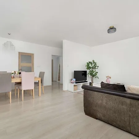 Bright In Perfect For Remote Work By Renters Διαμέρισμα
