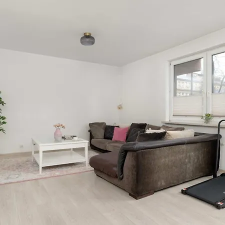 Διαμέρισμα Bright In Perfect For Remote Work By Renters