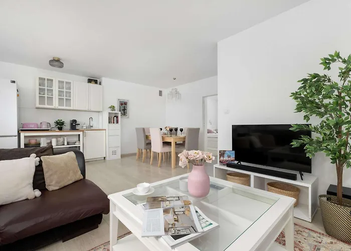 Bright In Perfect For Remote Work By Renters * קרקוב