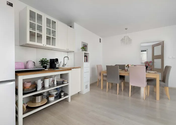 Bright In Perfect For Remote Work By Renters * קרקוב