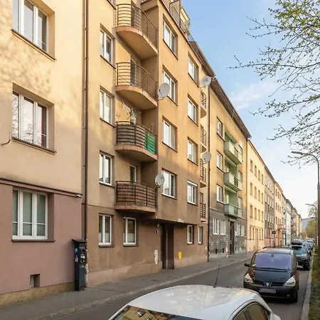 アパート Bright In Perfect For Remote Work By Renters クラクフ