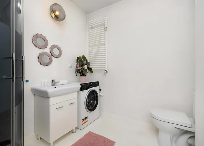 Bright In Perfect For Remote Work By Renters アパート クラクフ