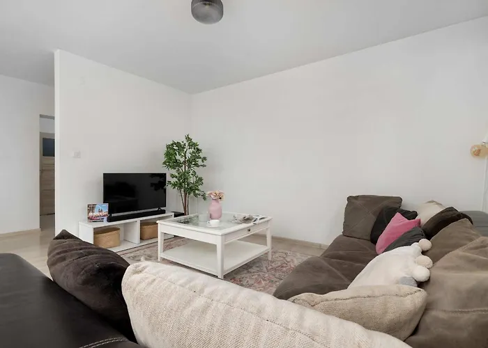 아파트 Bright In Perfect For Remote Work By Renters 크라쿠프